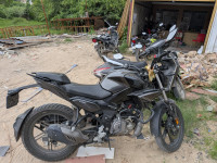 Black Hero Xtreme 125R