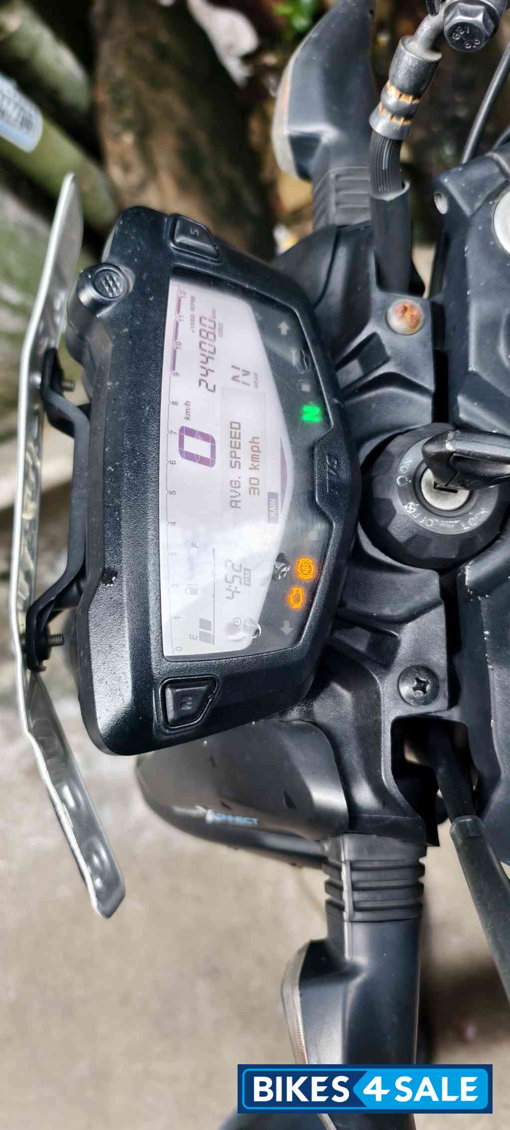 Matte Black And Red TVS Apache RTR 160 4V Special Edition