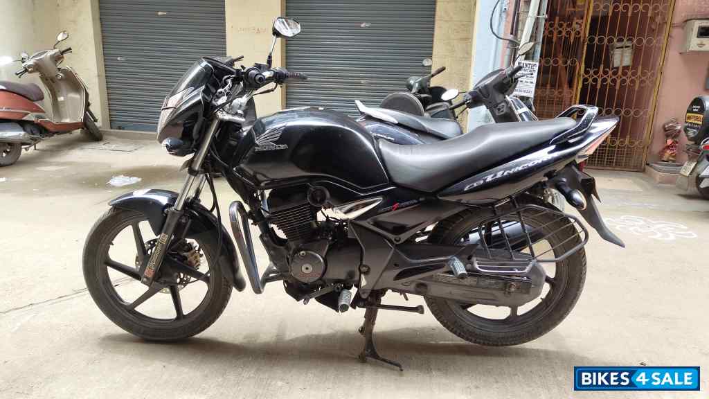 Black Honda CB Unicorn Black Honda CB Unicorn