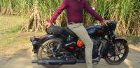Royal Enfield Classic Stealth Black 2021 Model