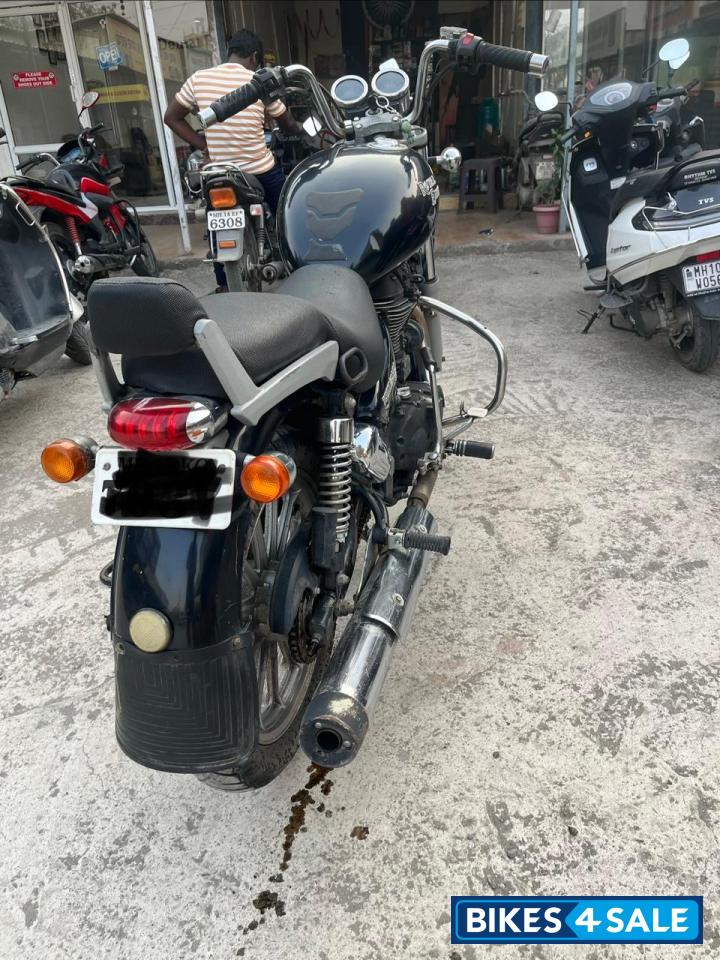 Royal Enfield Thunderbird 350 Royal Enfield Thunderbird 350