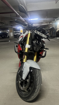BMW F 900 R