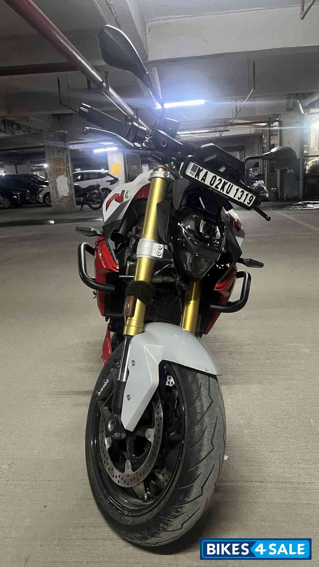 BMW F 900 R BMW F 900 R