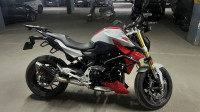 BMW F 900 R