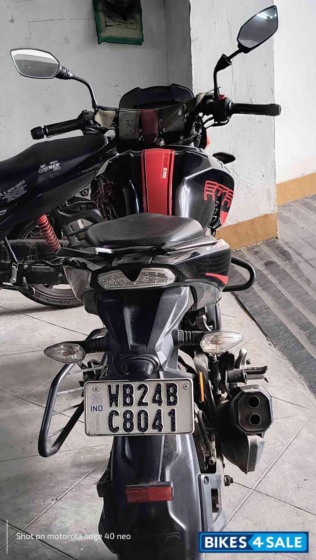 TVS Apache RTR 200 4V