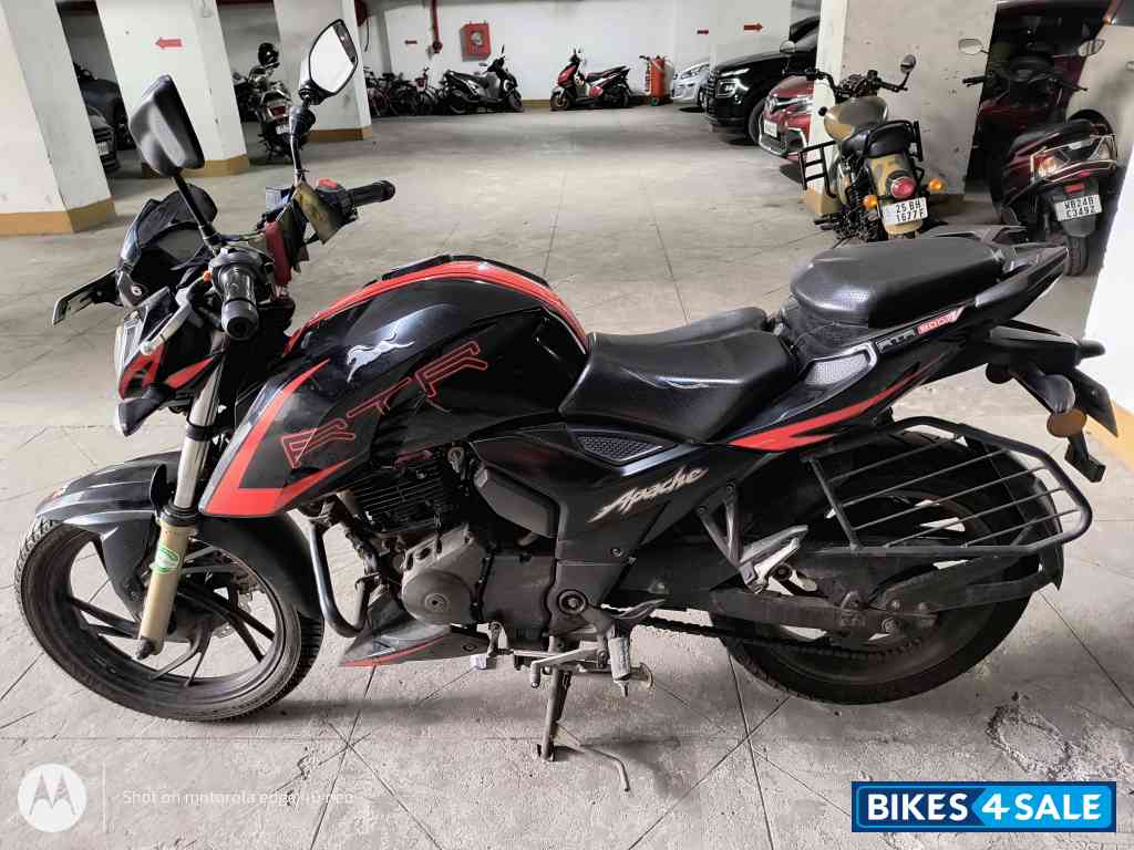 TVS Apache RTR 200 4V