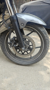 Silver Black Suzuki Intruder 150 FI