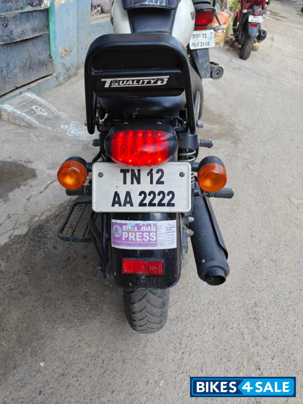 White Royal Enfield Thunderbird X 350