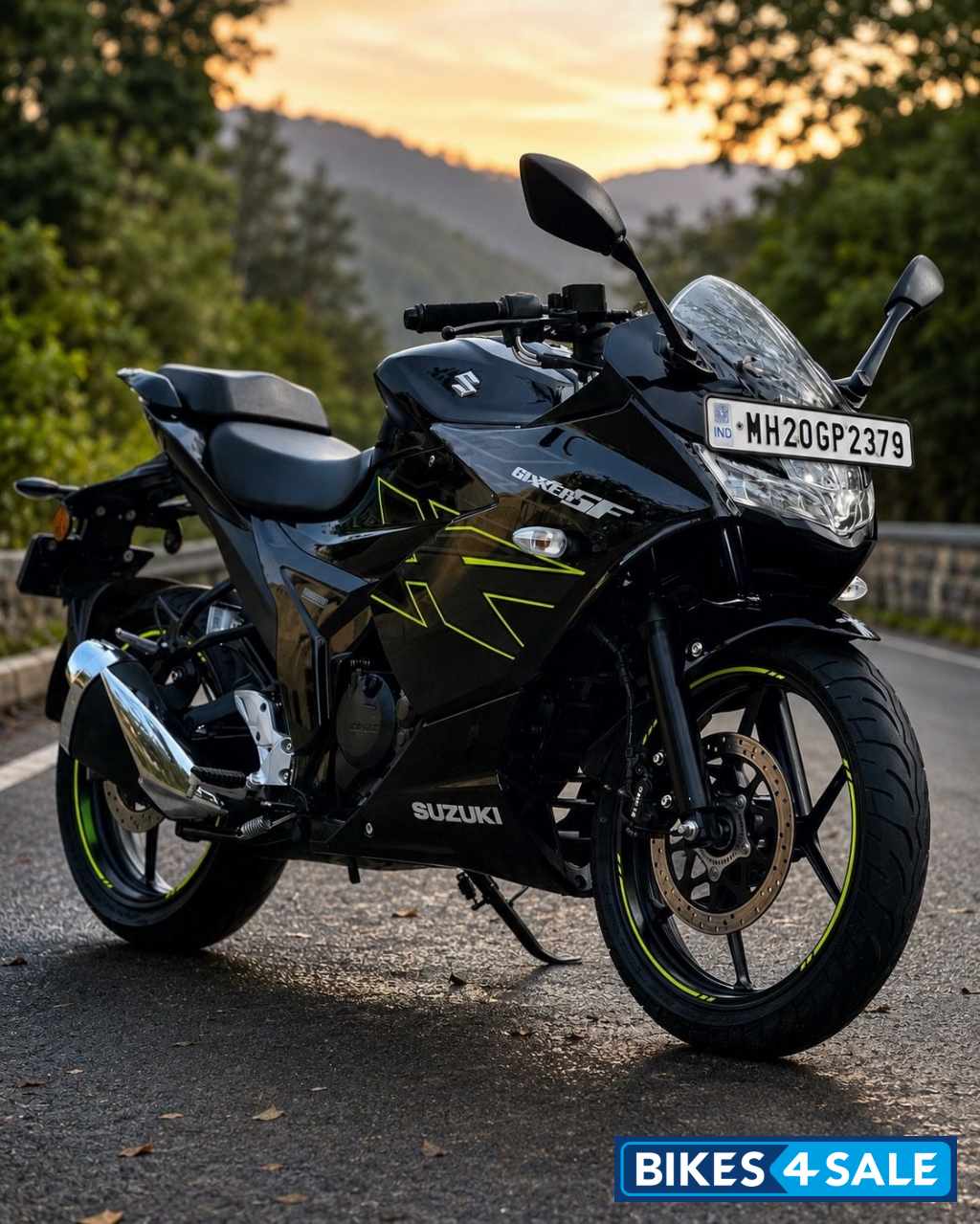 Black Suzuki Gixxer SF BS6