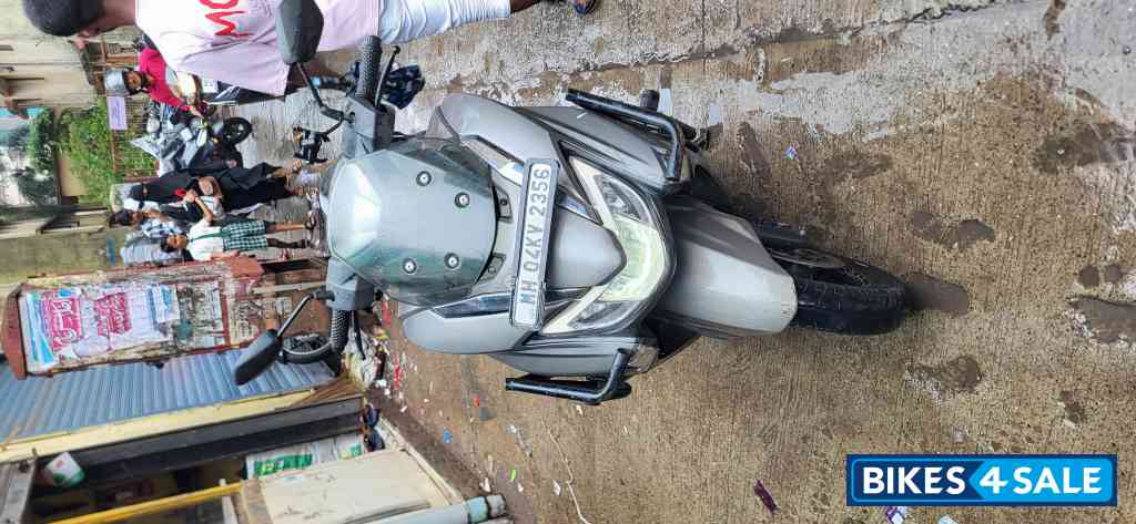 Suzuki Burgman Street Bluetooth Enabled