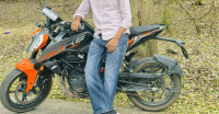Silver KTM Duke 160