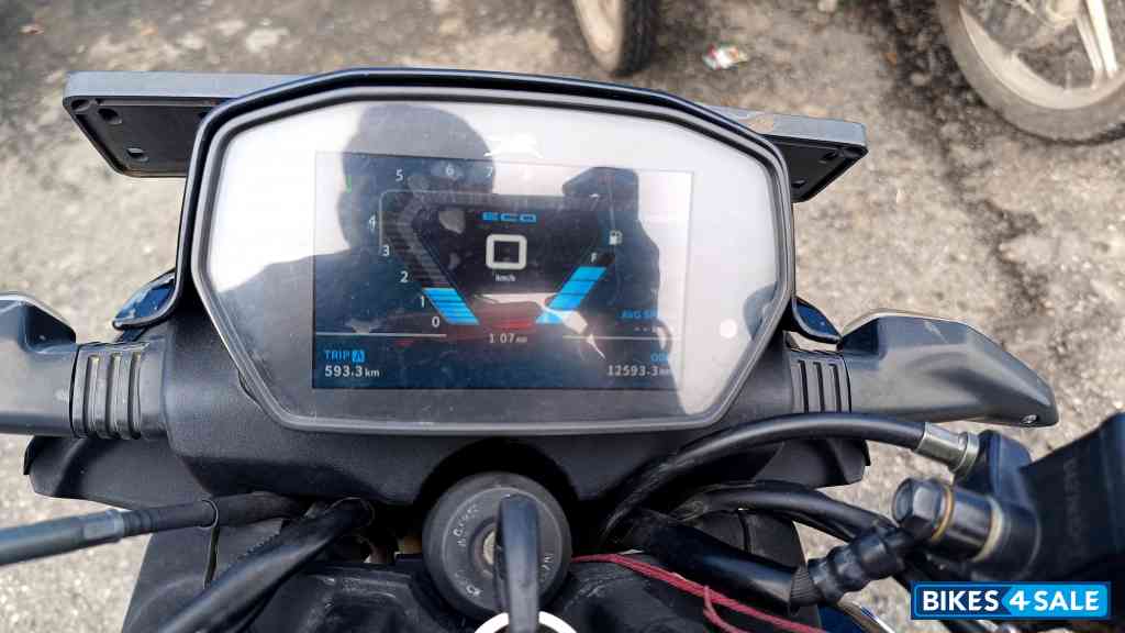 Wicked Black TVS Raider 125 Wicked Black TVS Raider 125