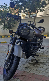 Royal Enfield Classic Gunmetal Grey 2023 Model