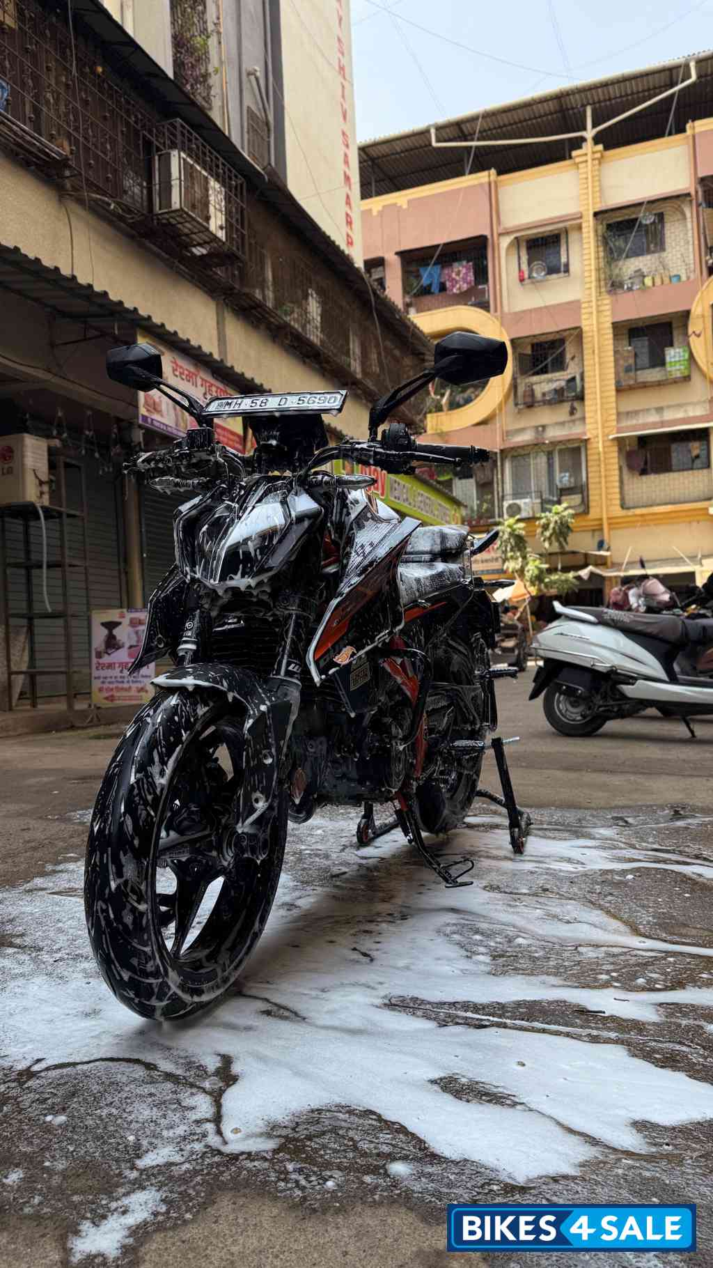 KTM Duke 390 BS6 KTM Duke 390 BS6