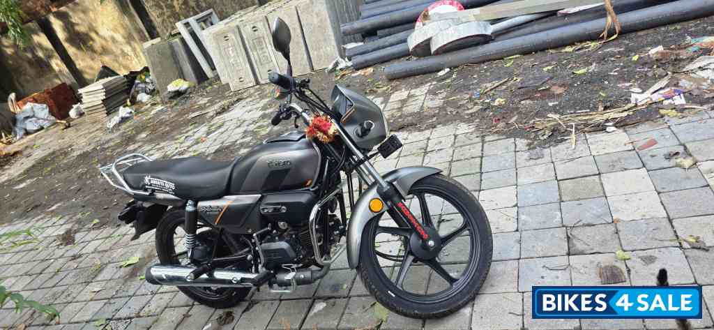 Met Grey Hero Super Splendor XTEC 2025