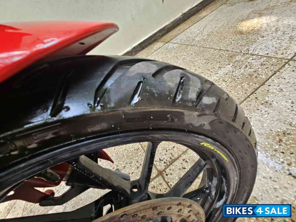 Red Yamaha R15 V4 Red Yamaha R15 V4