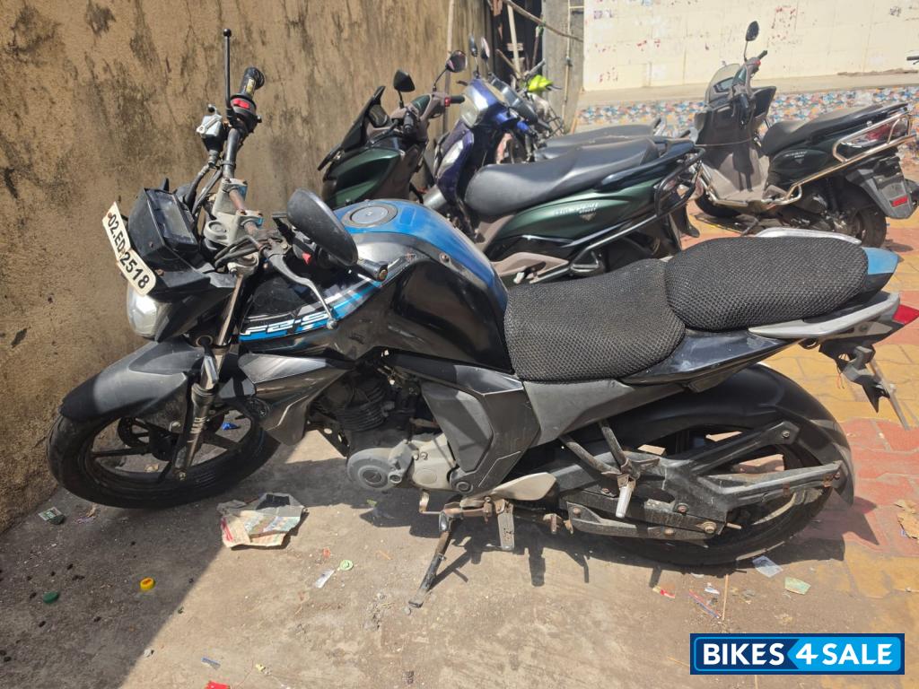 Yamaha FZ-S