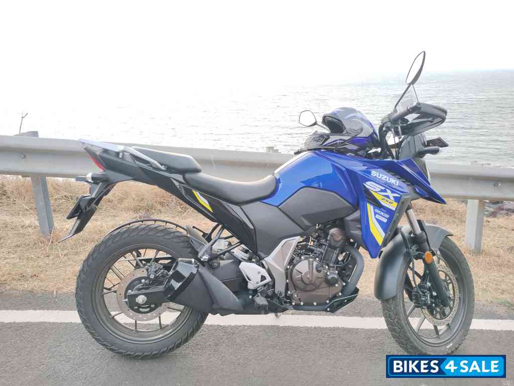 Blue 🔵 Suzuki V-Strom SX 2025