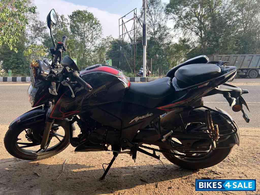 TVS Apache RTR 200 4V 2022