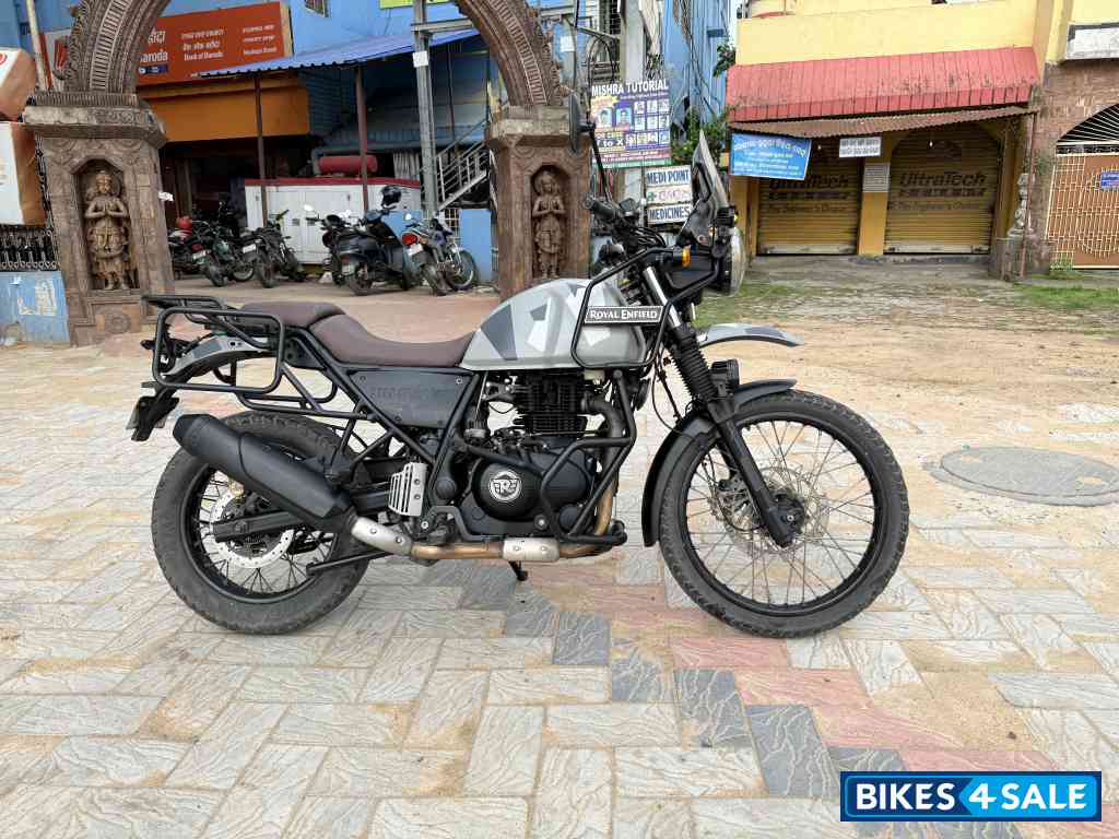Sleet Gray Royal Enfield Himalayan Sleet