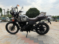Sleet Gray Royal Enfield Himalayan Sleet
