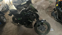 Black Kawasaki ER-6n