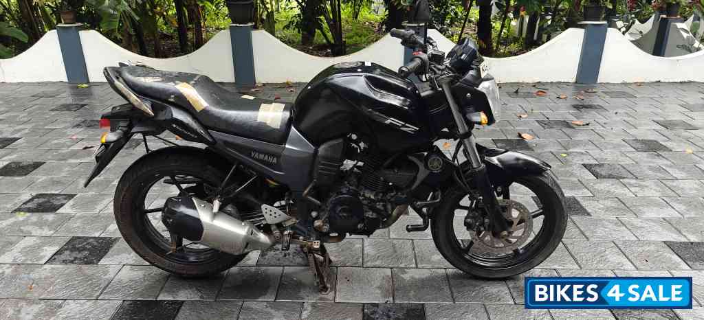 Yamaha FZ
