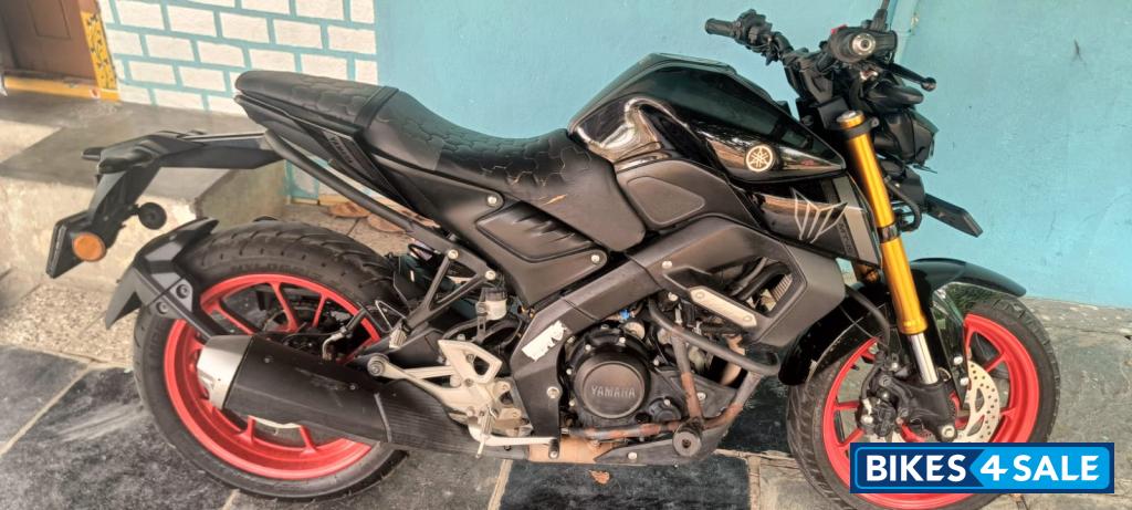 Black Yamaha MT-15 Ver 2.0 Black Yamaha MT-15 Ver 2.0