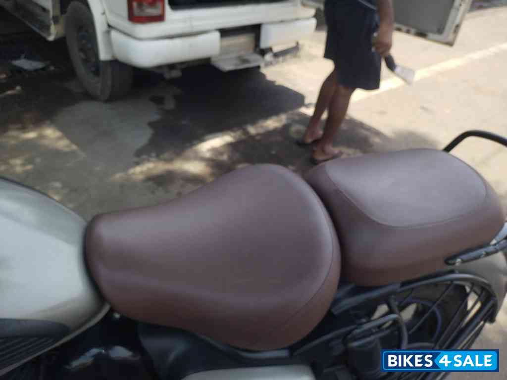 Dark Gunmetal Grey Royal Enfield Classic Gunmetal Grey Dark Gunmetal Grey Royal Enfield Classic Gunmetal Grey