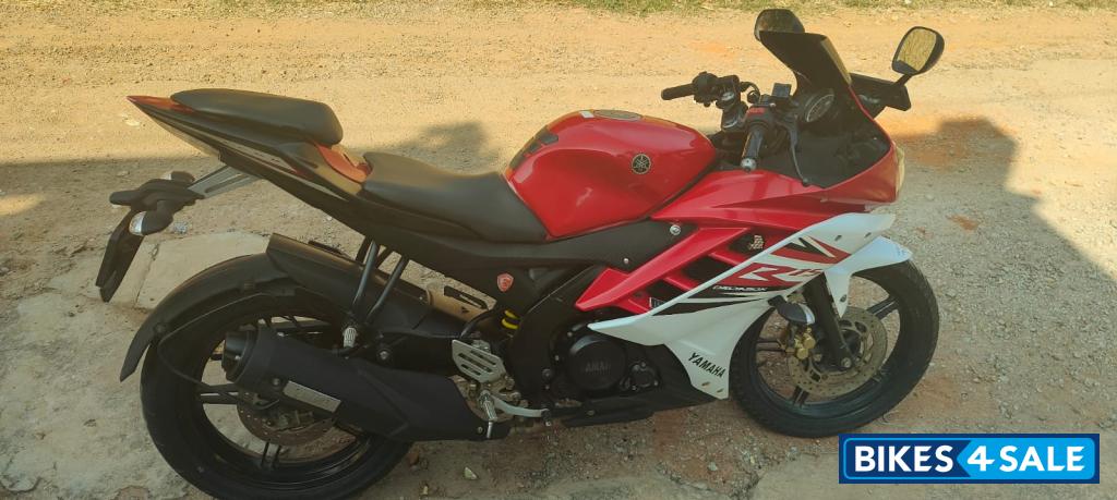 Yamaha YZF R15 V2