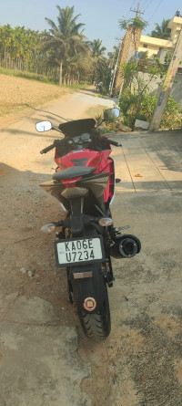 Yamaha YZF R15 V2
