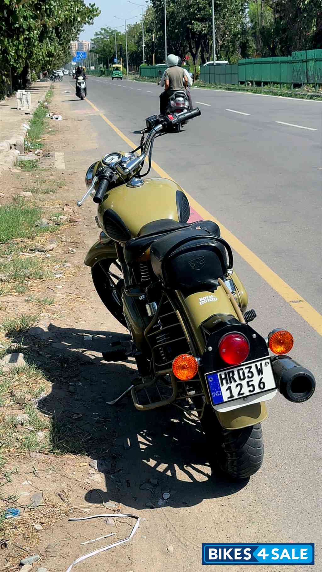 Desert Storm Royal Enfield Bullet Standard 500