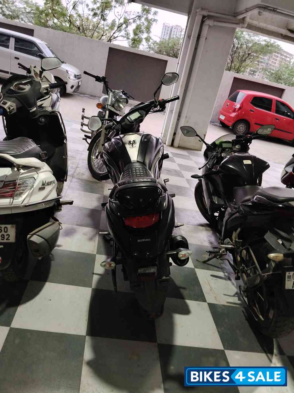 Suzuki Intruder 150 FI Suzuki Intruder 150 FI