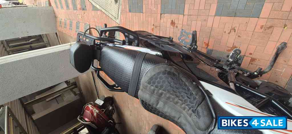 White KTM 250 Adventure 2025 White KTM 250 Adventure 2025
