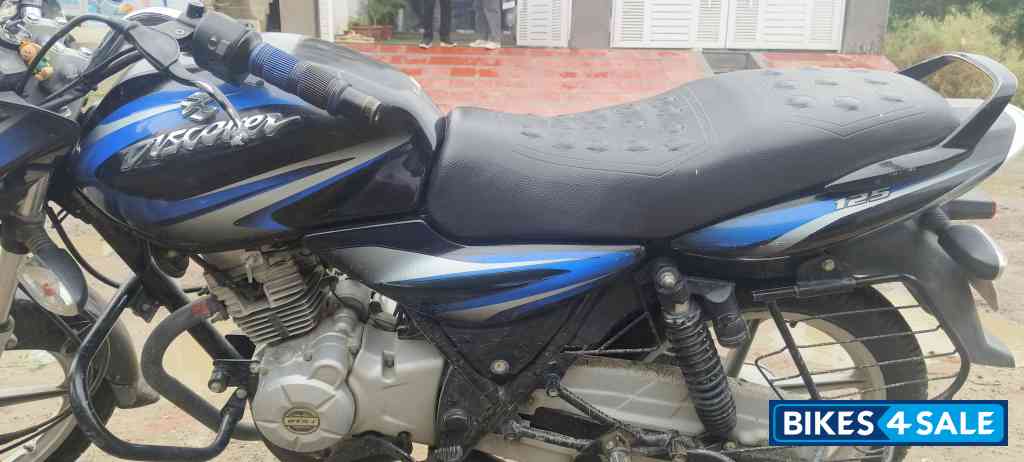 Bajaj Discover 125
