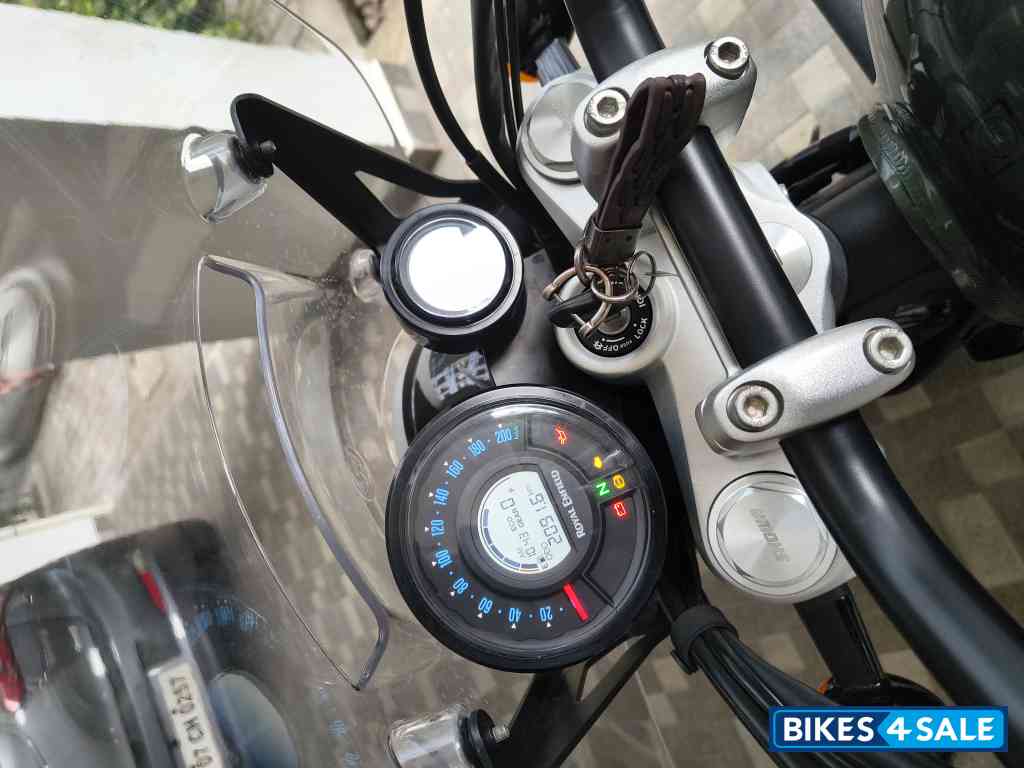 Intersteller Royal Enfield Super Meteor 650