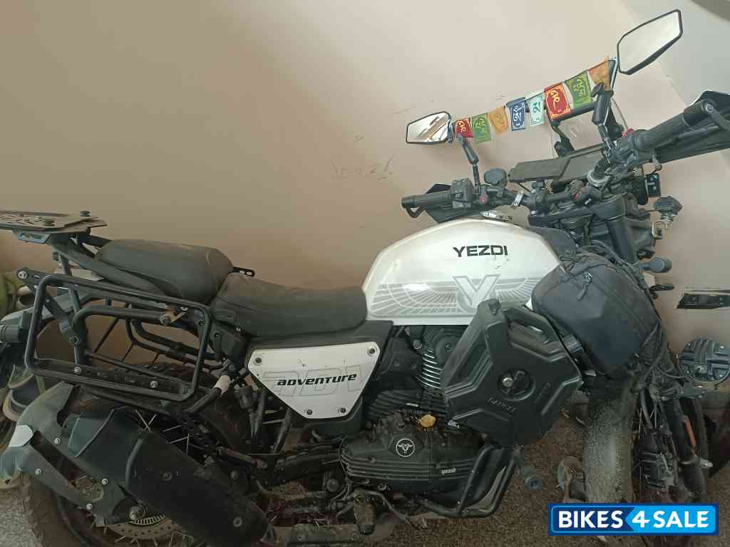 Gloss White Yezdi Adventure Gloss