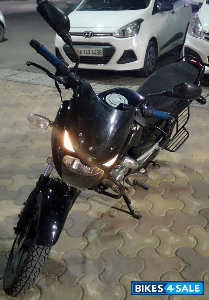 Midnight Black Bajaj Pulsar 150 Midnight Black Bajaj Pulsar 150