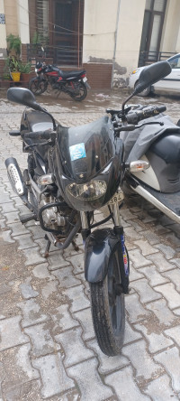 Midnight Black Bajaj Pulsar 150