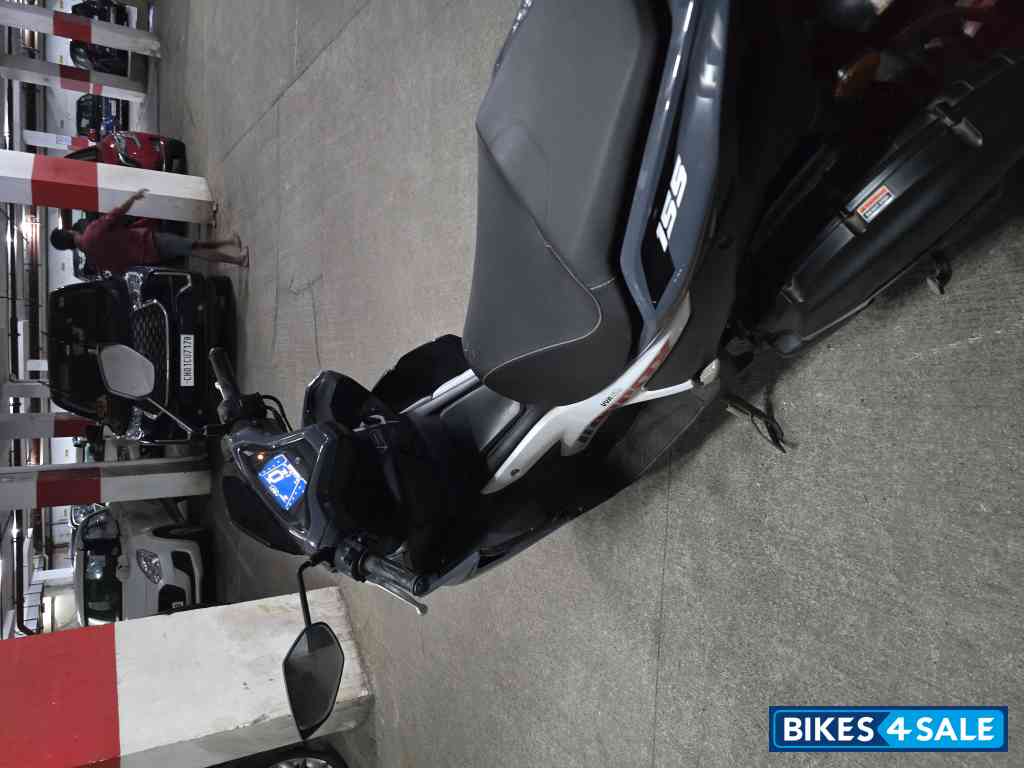 Grey Yamaha Aerox 155