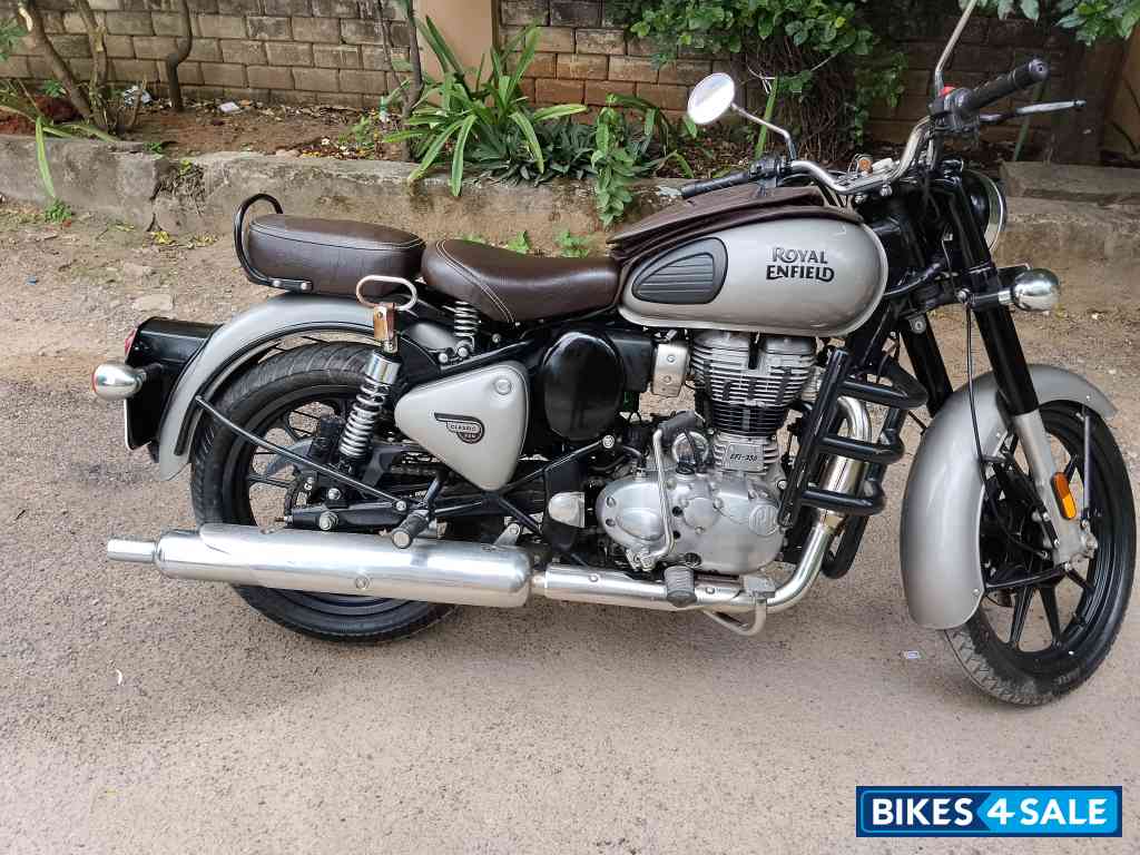 Royal Enfield Classic Gunmetal Grey