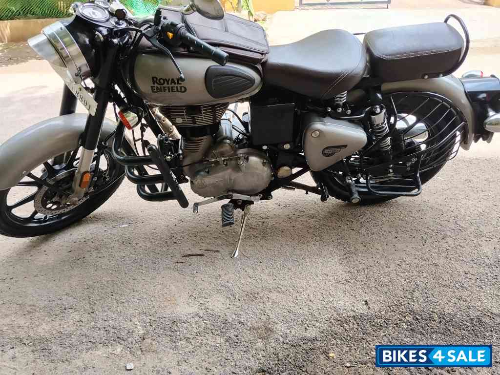 Royal Enfield Classic Gunmetal Grey