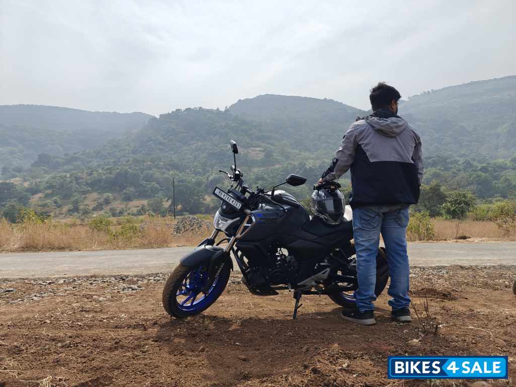 Yamaha FZ-S FI Ver 4.0 DLX Yamaha FZ-S FI Ver 4.0 DLX
