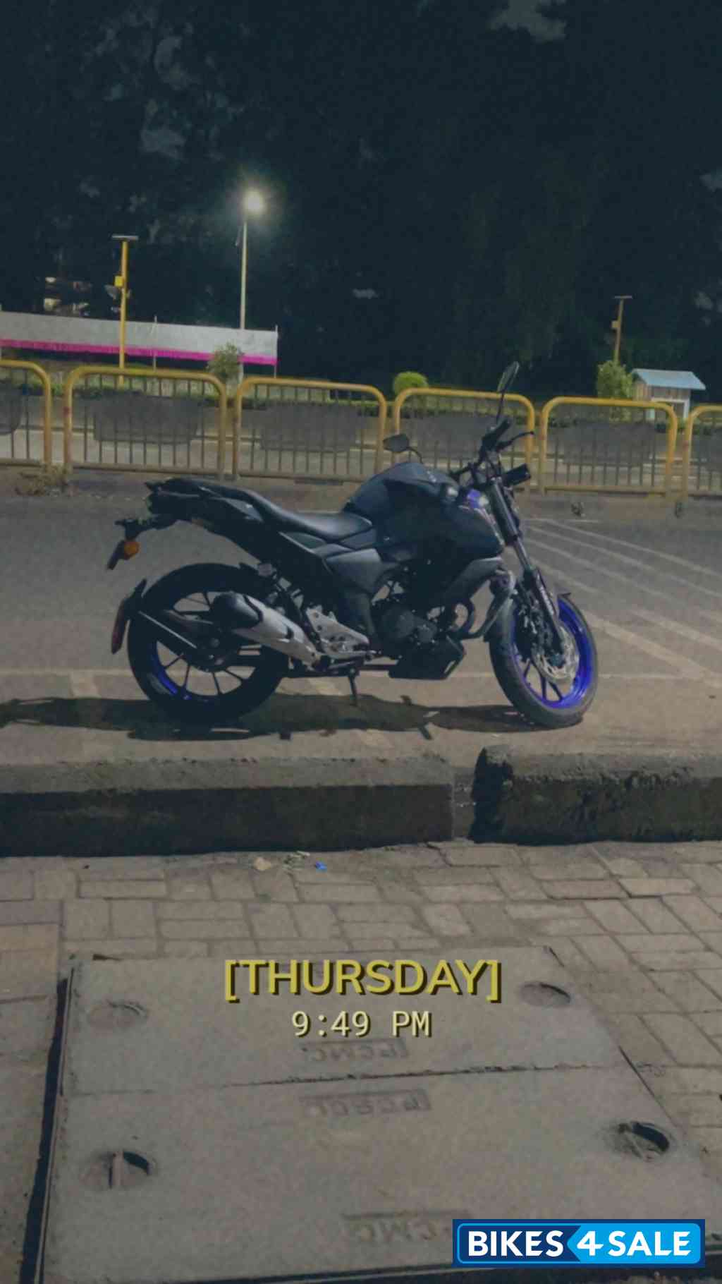 Yamaha FZ-S FI Ver 4.0 DLX Yamaha FZ-S FI Ver 4.0 DLX