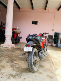 Red Black Hero Xtreme 160R BS6