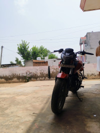 Red Black Hero Xtreme 160R BS6