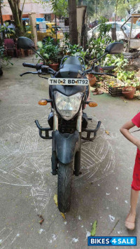 Black Yamaha FZ16