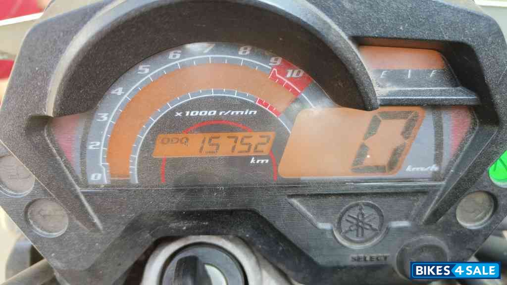 Black Yamaha FZ16 Black Yamaha FZ16
