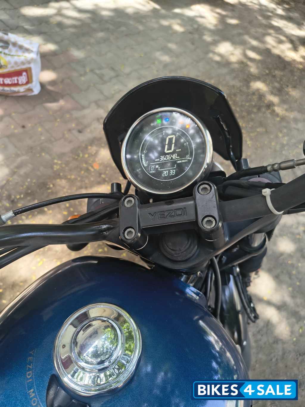Yezdi Roadster Dark Yezdi Roadster Dark