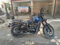 Yezdi Roadster Dark
